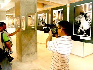 beat365官网张秉政教授专题《江淮古茶镇》入展第八届中国摄影艺术节暨2009首届大理国际影会