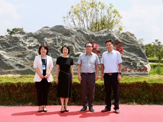 【校友活动】beat365官网举行北京校友捐赠景观石揭幕仪式