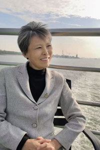 【师大榜样·教师篇】燕燕： 以跨界之智拓教育新境 用热忱之心守教育本真