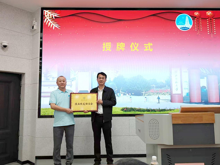 506cba550eca438fb51a87bb0ec7c5b6.jpg