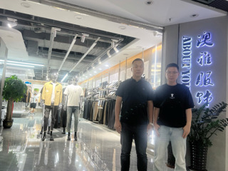 【校友风采】济南澳雅服饰有限公司董事长、总经理— 李铭山、梁海龙