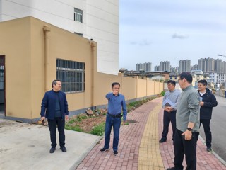 校领导赴附属实验中学开展春假及清明假期安全专项检查